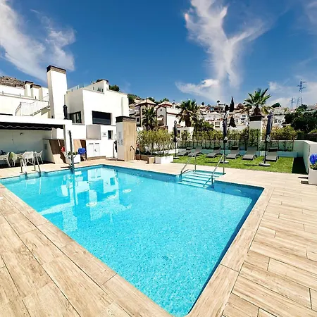 아파트 A505 Modern With Private Terraces 네르하